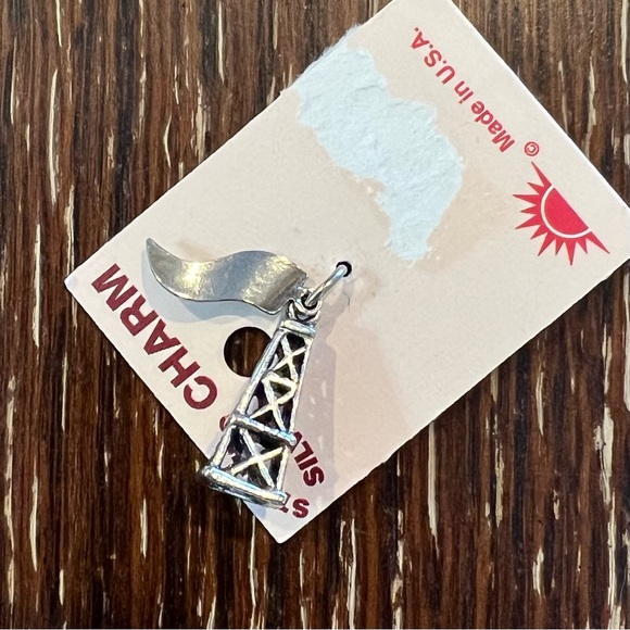 NEW, Southfork Ranch Dallas Texas charm - Picture 2 of 2